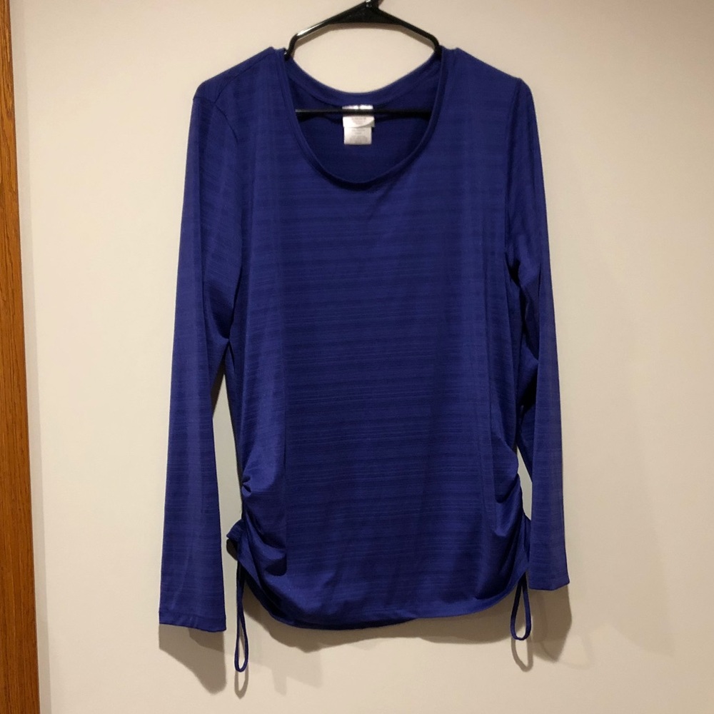 Athletic workout shirt- Danskin size XL